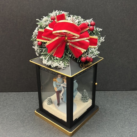 Bradford Exchange Disney Magic Of The Season Lantern Cinderella